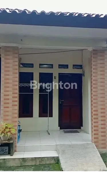 image RUMAH DENGAN HALAMAN LUAS (5)