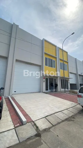 image GUDANG 3 BISNIS CENTER KARAWANG  (4)