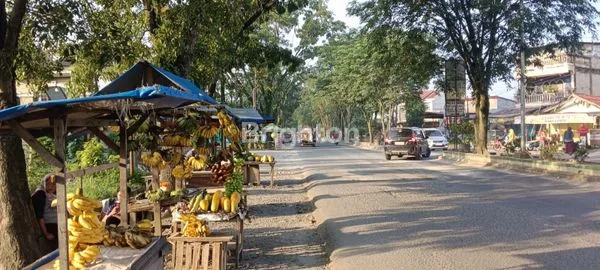 image TANAH DEPAN PERUMAHAN KOMPLEK ALAMANDA JALAN SAKURA ARAH PAJAK MELATI (1)