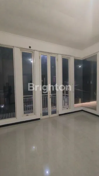 image RUMAH STRATEGIS DI KALIKEPITING, DEKAT KAMPUS A UNAIR (7)