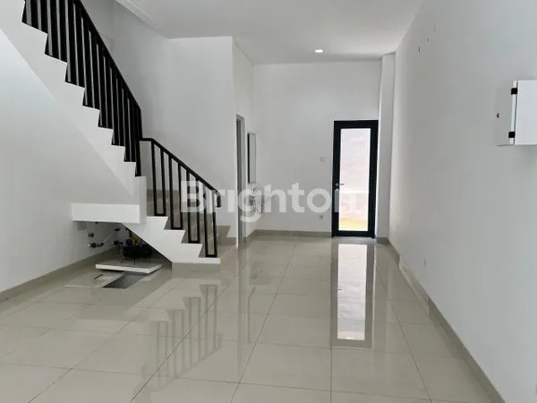 image RUKO SIAP USAHA LOKASI STRATEGIS  TEPI JALAN BSD (4)