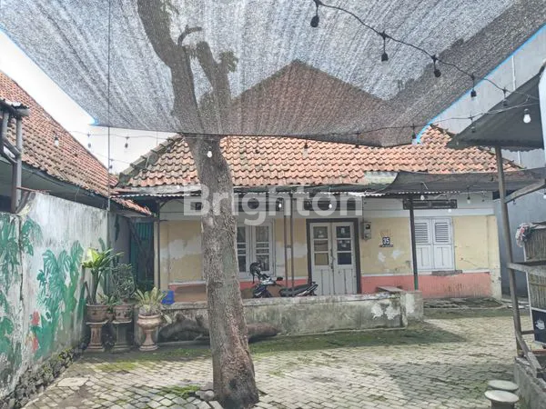 RUMAH  STRATEGIS DEKAT STASIUN KOTA MOJOKERTO
