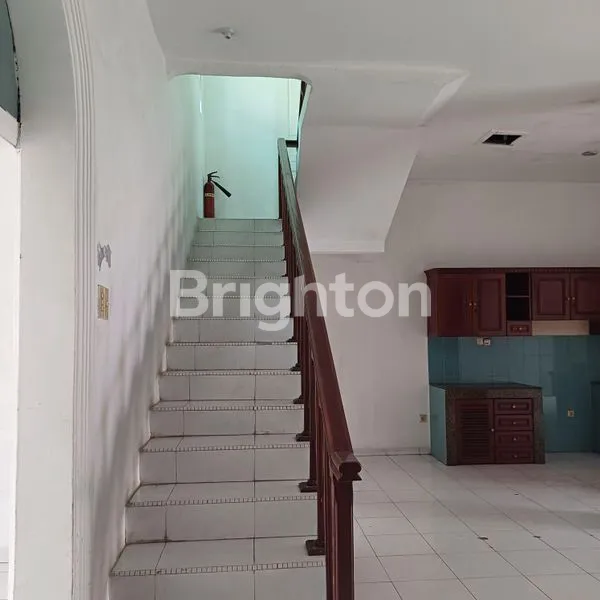 image RUMAH KOMPLEKS TASBI 1 2 LANTAI (8)