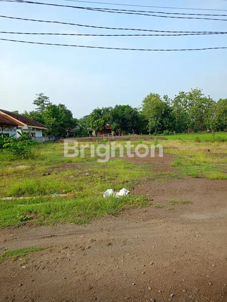 image TANAH LUAS 910M² DEKAT UNESA 5 MAGETAN, SIAP BANGUN KOS (1)