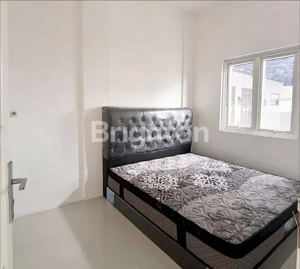 image RUKO KOMPLEK GRAND SEVILLA - POSISI HOOK - SIAP HUNI (6)