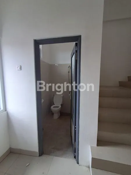 image RUKO DISEWAKAN LOKASI SANGAT STRATEGIS RE MARTADINATA (5)