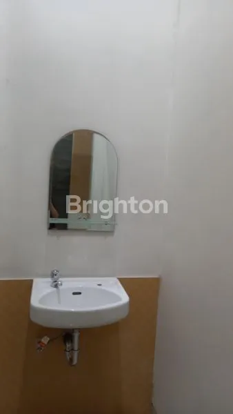 image KOS-KOSAN EKSEKUTIF 4 LANTAI (7)