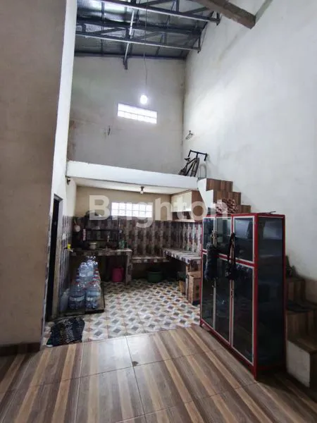 image DIJUAL CEPAT – RUMAH STRATEGIS PINGGIR JALAN UTAMA (6)