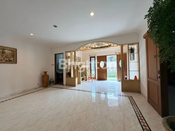 image RUMAH INTERCON KEBUN JERUK SIAP HUNI JAKARTA BARAT (3)