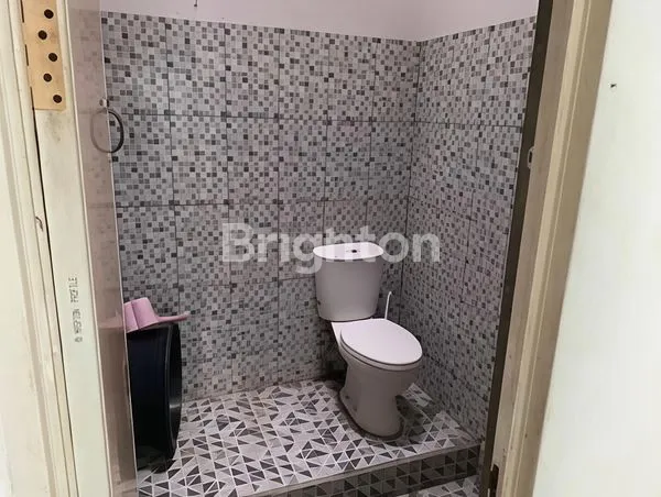 image RUMAH SIAP HUNI NGINDEN INTAN TIMUR LOKASI STRATEGIS DEKAT UNTAG RS PREMIER DAN TENGAH KOTA SURABAYA (5)