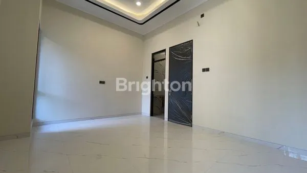 image DIJUAL RUMAH HOOK 2LANTAI DI DEKAT UNIVERSITAS UNTAG (5)