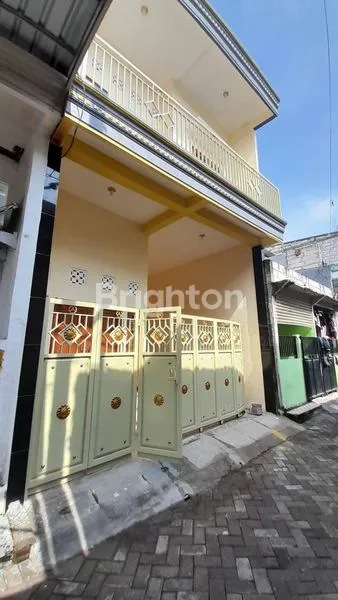 image RUMAH 2 LANTAI TAMBAK WEDI DEKAT SURAMADU, KEDUNG COWEK SURABAYA ( K 283 ) (1)