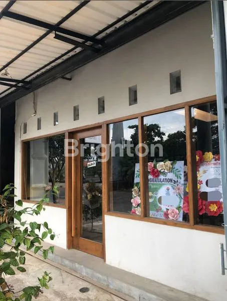 image RUMAH STRATEGIS ADA CAFE & BENGKEL KAYU DIJUAL SEKALIGUS DI JL LINGKAR TJ MAS SEMARANG (1)