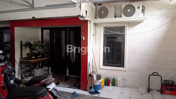 image HUNIAN NYAMAN DI ROW JALAN LEBAR DI RUNGKUT MENANGGAL SURABAYA (5)