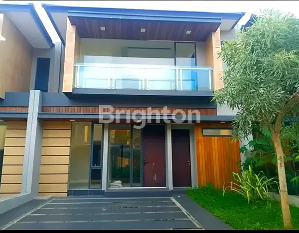 image RUMAH MODERN MINIMALIS GRES HADAP SELATAN DEKAT GADING SERPONG (1)