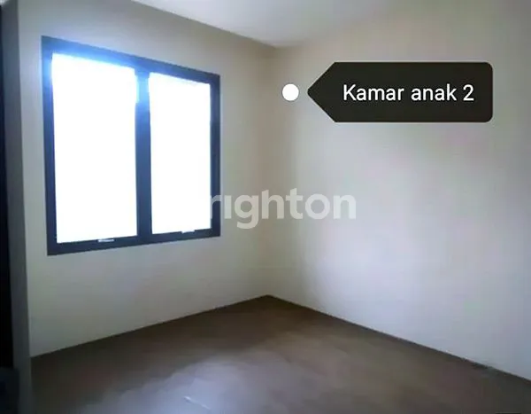 image RUMAH MODERN MINIMALIS GRES HADAP SELATAN DEKAT GADING SERPONG (8)