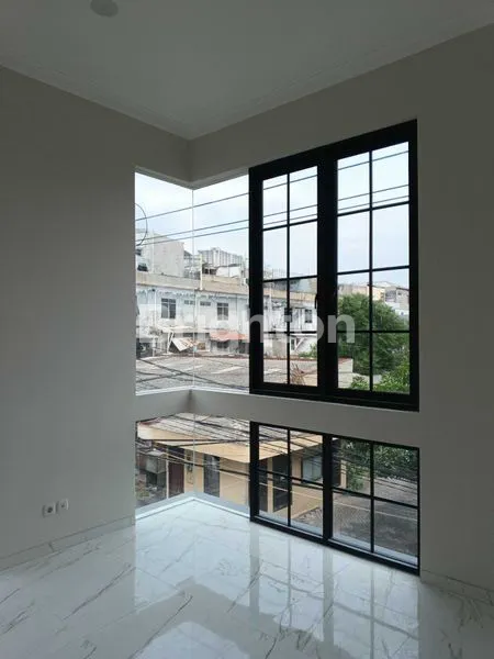 image HUNIAN MODERN 4 KT DI WIYUNG, SURABAYA (5)