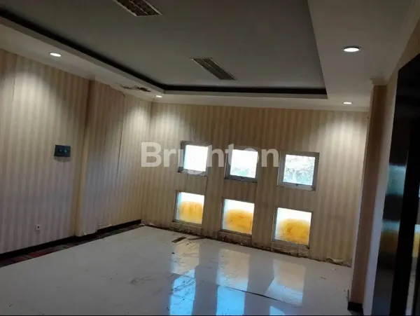 image KOMPLEKS RUKO RAYA MERR COCOK UNTUK BANK ATAU KANTOR, AREA RAMAI  (2)