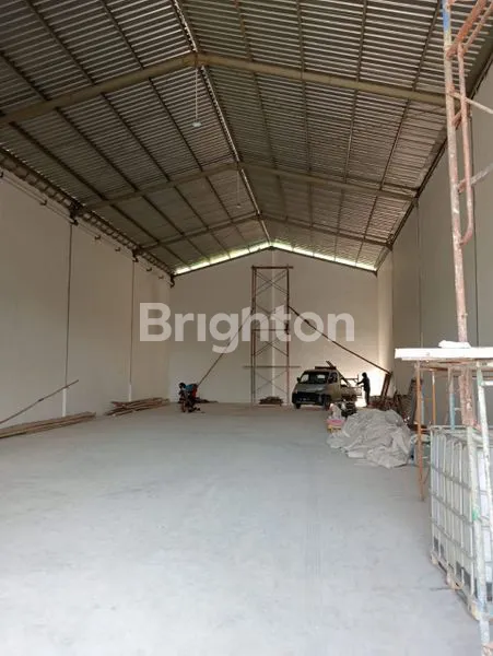 image GUDANG BARU GRESS! LOKASI DI RAYA CANGKIR 0 JALAN PROPINSI, AKSES KONTAINER 40 FEET (3)