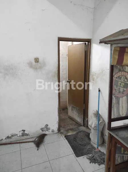 image TOKO LANTAI 2 DIJUAL (5)