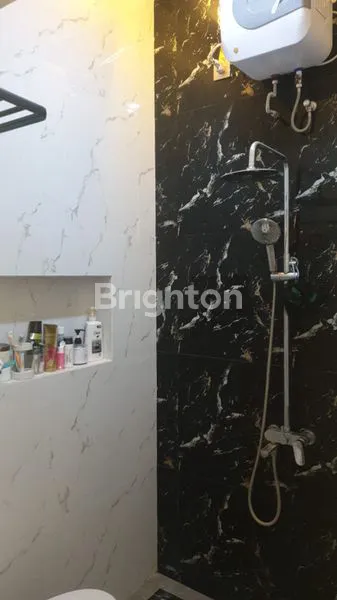 image RUMAH DI SIMPANG DARMO PERMAI SELATAN  (3)