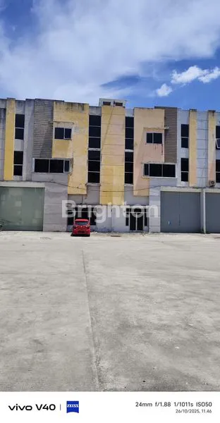 image GUDANG SEWA DI JL. H.R SOEBRANTAS PANAM PEKANBARU (1)