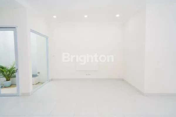 image RUMAH MEWAH BARU CIGANJUR SARPA (5)