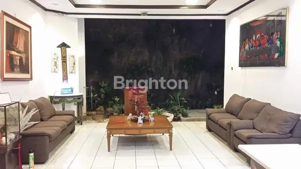 image DIJUAL RUMAH BESAR DI PONDOK INDAH, SIAP HUNI (4)