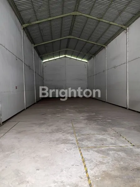 image GUDANG SERBAGUNA DALAM KAWASAN PERGUDANGAN PANAM PEKANBARU (2)