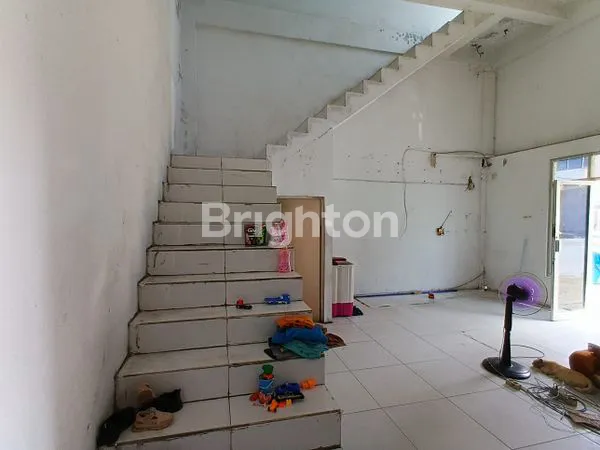 image GUDANG SERBAGUNA DALAM KAWASAN PERGUDANGAN PANAM PEKANBARU (6)