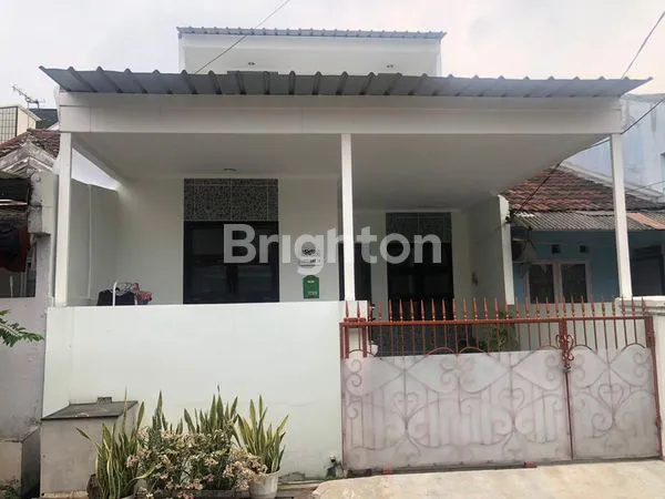 image RUMAH STRATEGIS GADING SERPONG, 2 KT & SHM (1)