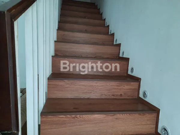 image TOWN HOUSE STRATEGIS CIPUTAT, 5 KT, SIAP HUNI (2)