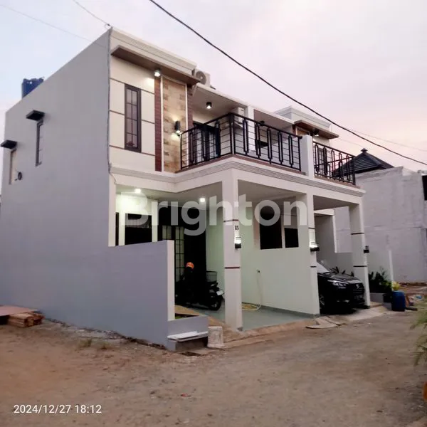 image RUMAH 2 LANTAI SHM DI CIMANGGIS DEPOK, 3 KT (8)