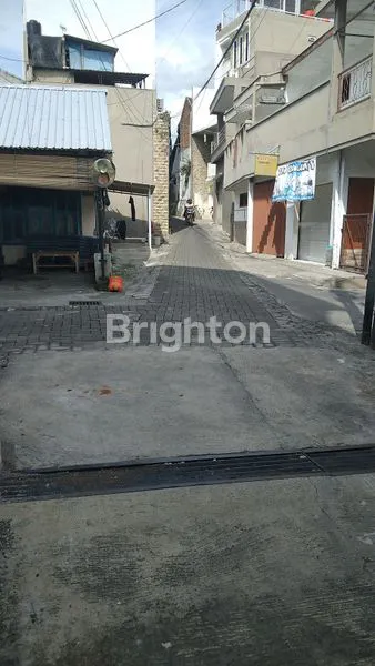 image RUMAH SIAP HUNI POSISI HOOK DI KAWASAN BISNIS RUKOS – LOWOKWARU, MALANG (4)