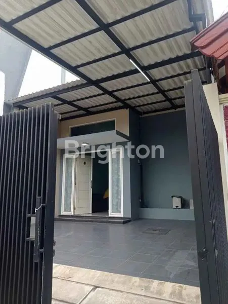 image RUMAH MINIMALIS SEMI FURNISHED SIAP HUNI SELANGKAH KE MERR (2)