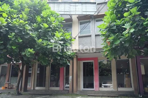 image RUKO 3 LANTAI LOKASI SANGAT STRATEGIS RAMAI PENGUNJUNG DI PUSAT KOTA BOGOR (1)