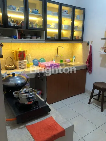 image HUNIAN STRATEGIS GADING SERPONG, 4+1 KT, SHM (4)