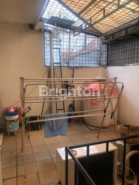 image HUNIAN STRATEGIS GADING SERPONG, 4+1 KT, SHM (7)