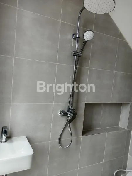 image RUMAH 2 LANTAI MENGANTI GRESIK    , KONGSEP CLASTER  (8)