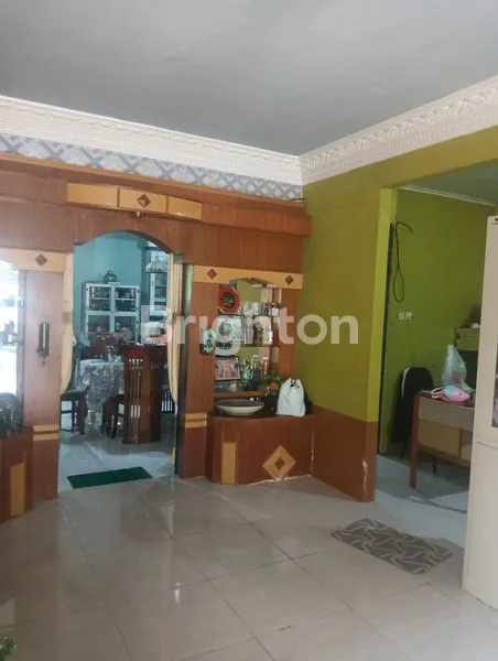 image RUMAH 2 LANTAI SIAP HUNI, LT 200M² DI PONTIANAK (2)