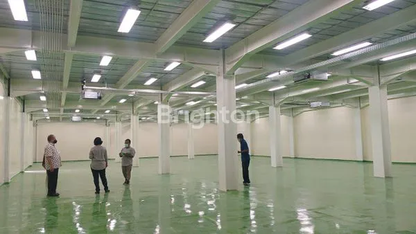 image GEDUNG LUAS 3 LANTAI DI PEKAPURAN (6)