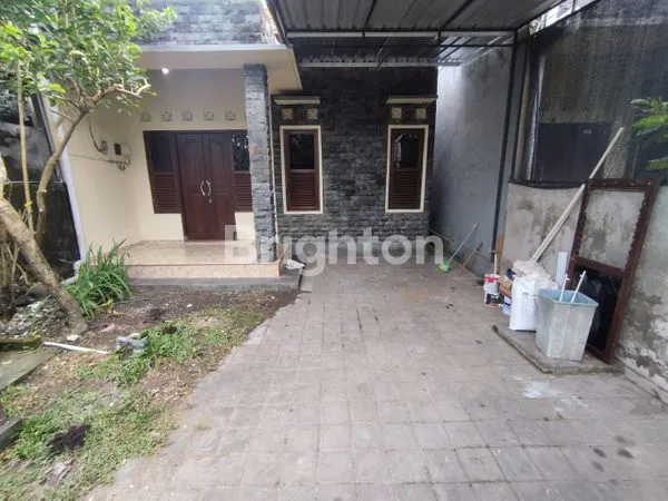 image DIJUAL RUMAH STRATEGIS DI DALUNG – DEKAT MIE KOBER & JL. WAYAN GENTUH  (3)