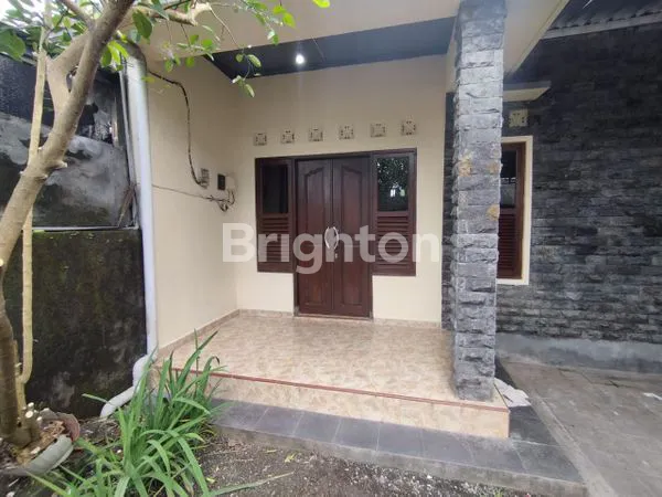 image DIJUAL RUMAH STRATEGIS DI DALUNG – DEKAT MIE KOBER & JL. WAYAN GENTUH  (4)