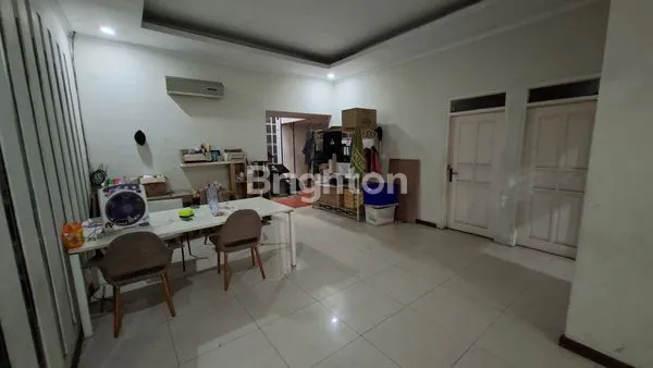 image RUMAH USAHA LOKASI RAMAI DILEWATI COCOK SEGALA USAHA (5)