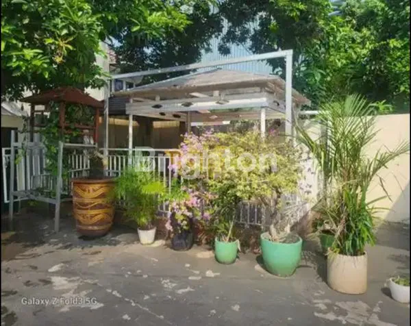 image HARGA DI BAWAH PASAR!!! TANAH HOOK PREMIUM 323M² + BANGUNAN EXISTING | JAGAKARSA | AKSES JALAN UTAMA • SELANGKAH TB SIMATUPANG & TOL JORR | SIAP PAKAI & DEVELOP (3)