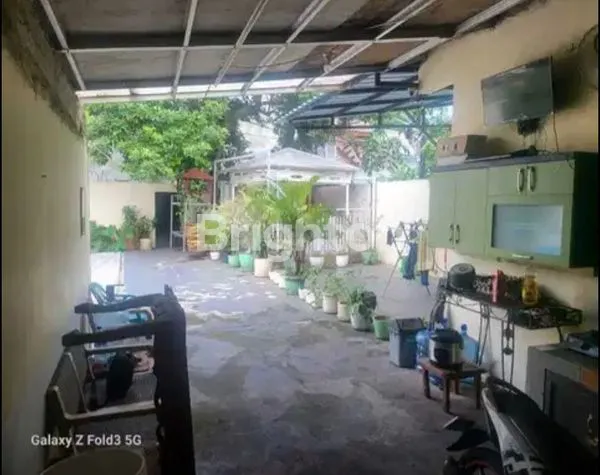 image HARGA DI BAWAH PASAR!!! TANAH HOOK PREMIUM 323M² + BANGUNAN EXISTING | JAGAKARSA | AKSES JALAN UTAMA • SELANGKAH TB SIMATUPANG & TOL JORR | SIAP PAKAI & DEVELOP (5)