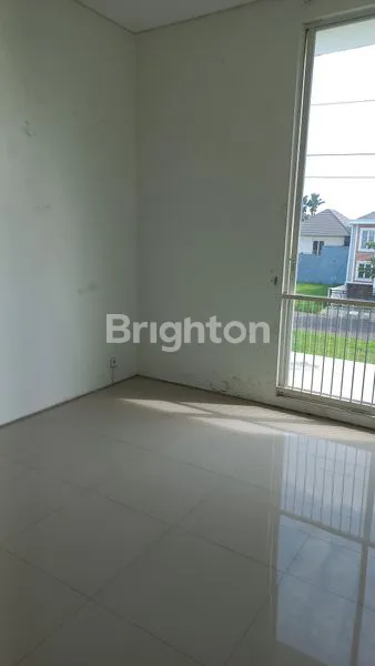 image ROYAL RESIDENCE CLUSTER CANAL PARK (2)