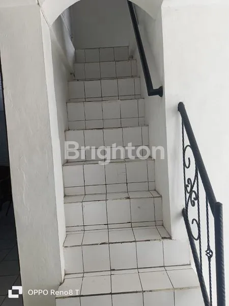 image DI KONTRAKAN RUMAN 2 LANTAI STAEL BALI (6)