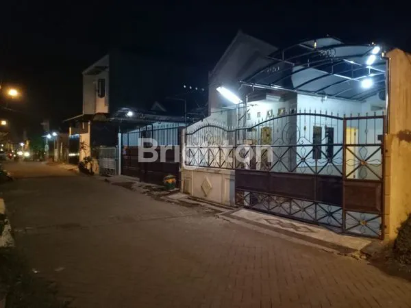 image RUMAH LEBAK REJO MINIMALIS SIAP  HUNI 1 LANTAI AKSES DEKAT KE RAYA KENJERAN DEKAT UBS MERR DEKAT RUMAH SAKIT MITRA DEKAT GALAXI MALL (7)
