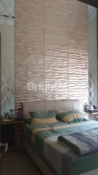 image JUAL RUMAH 2LANTAI SIMPANG DARMO PERMAI SELATAN DUKUH PAKIS SURABAYA BARATA (6)